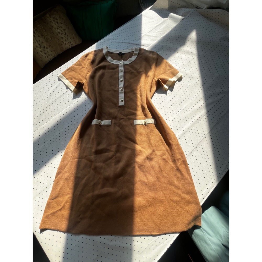 Talbots Camel Knit Sweater Dress Gold Button Old Money Preppy Midi Brown M - Picture 2 of 9